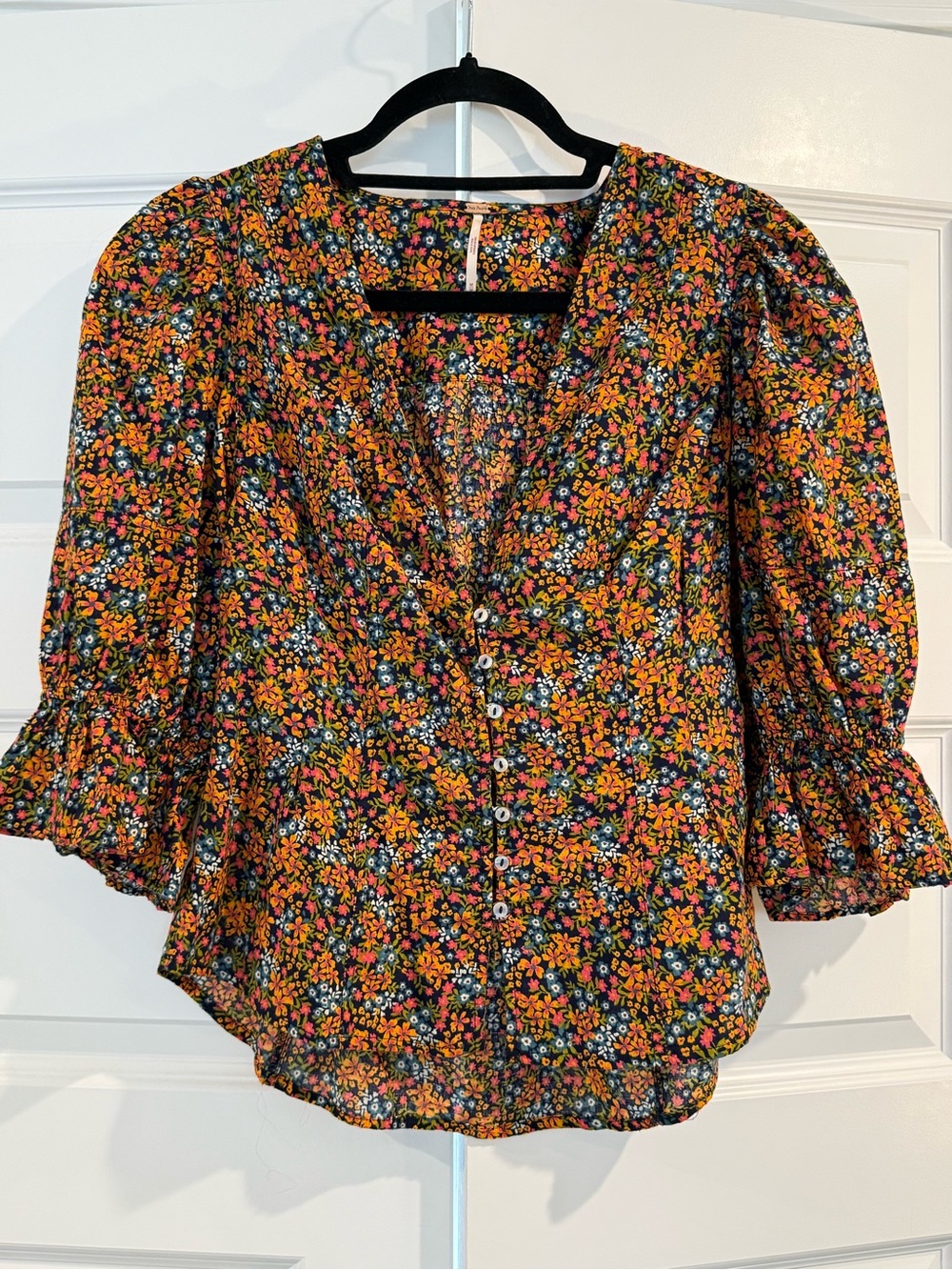 Free People Floral Button-Front Puff Sleeve Blouse